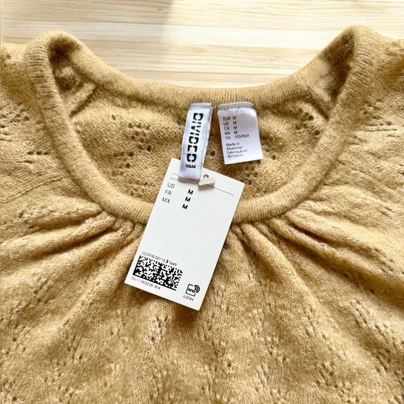 NEW H&M Pointelle-Knit Peplum Top Beige Size Medium - Picture 11 of 11